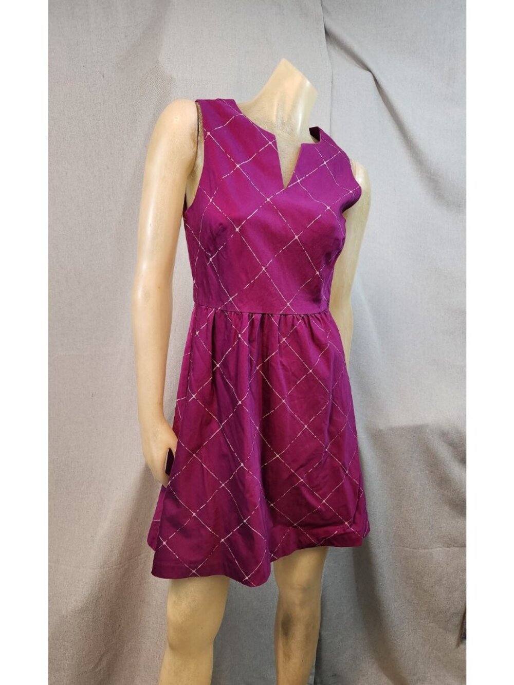 Limited Purple w Gray Diamonds V Neck Slvlss Shift Dress Womens Size 2 XSMALL XS